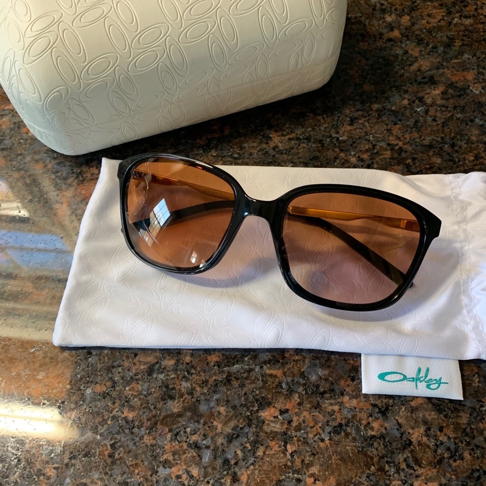 Oakley “Game Changer” Sunglasses